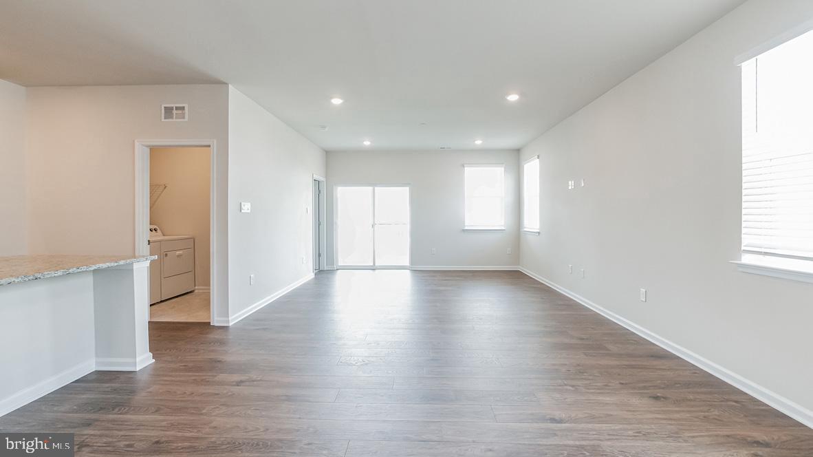 113 Elderberry Way Property Photo 3