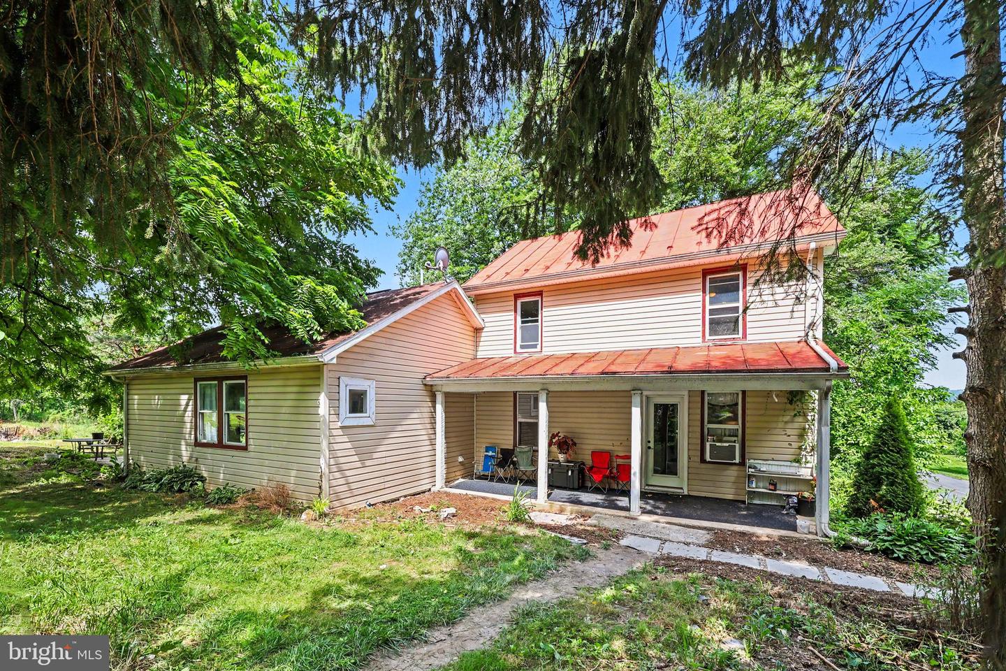 850 Myerstown Rd Property Photo 1