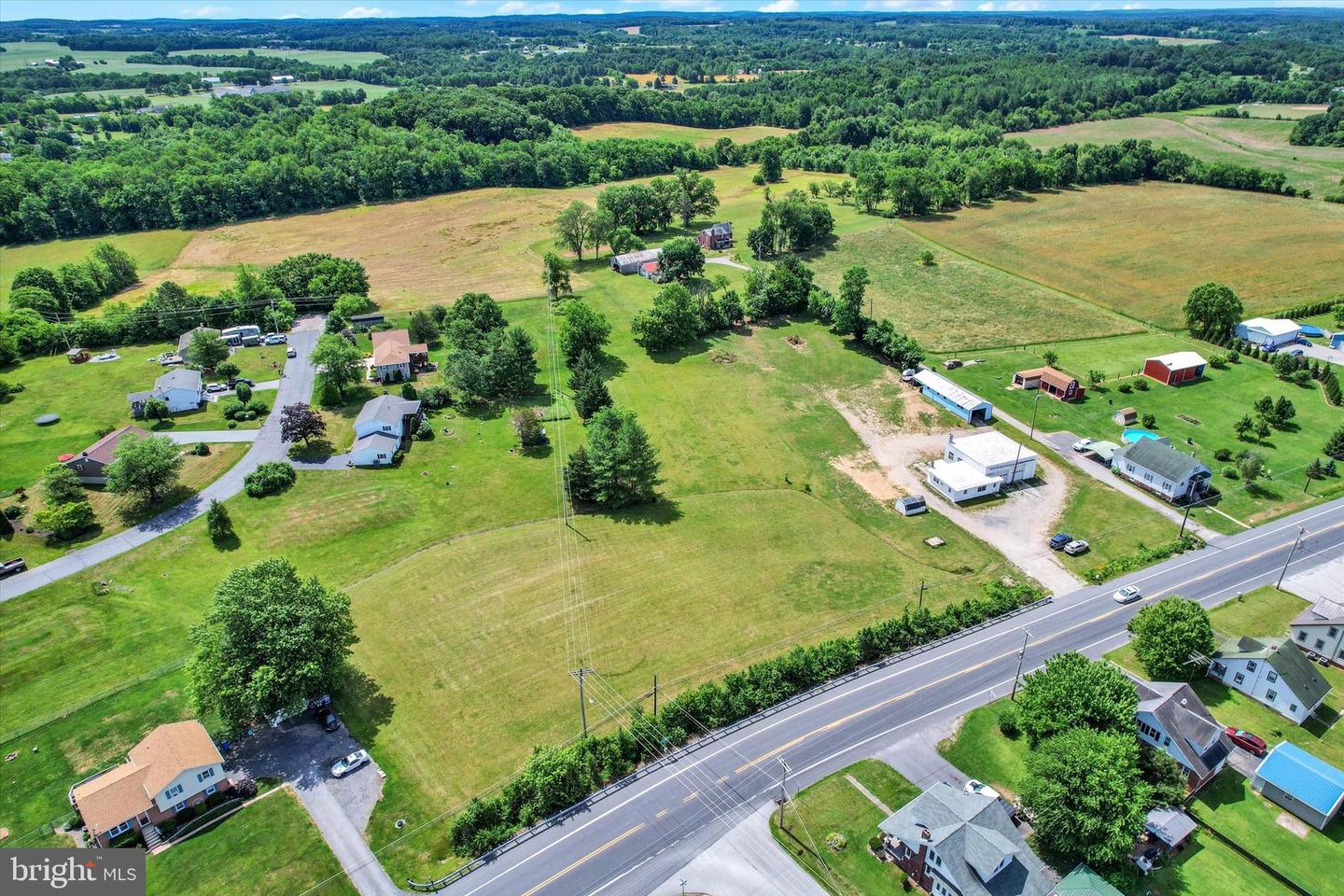 1090 Frederick Pike Property Photo 3