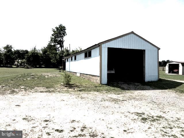 1090 Frederick Pike Property Photo 13