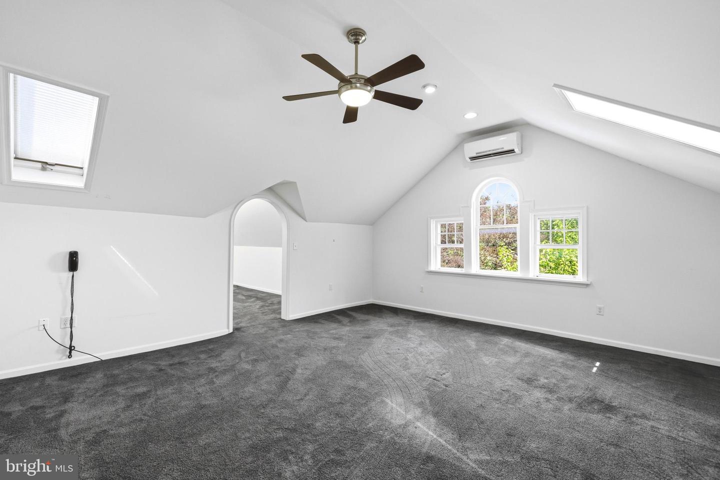 956 Fairfield Rd Property Photo 51