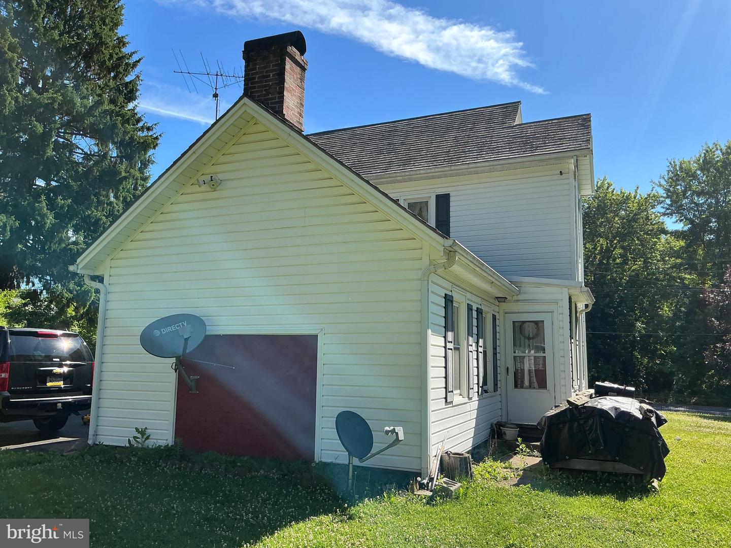 153 S Main St Property Photo 6