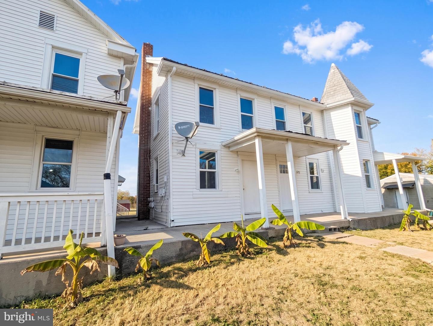 3754 Baltimore Property Photo 2