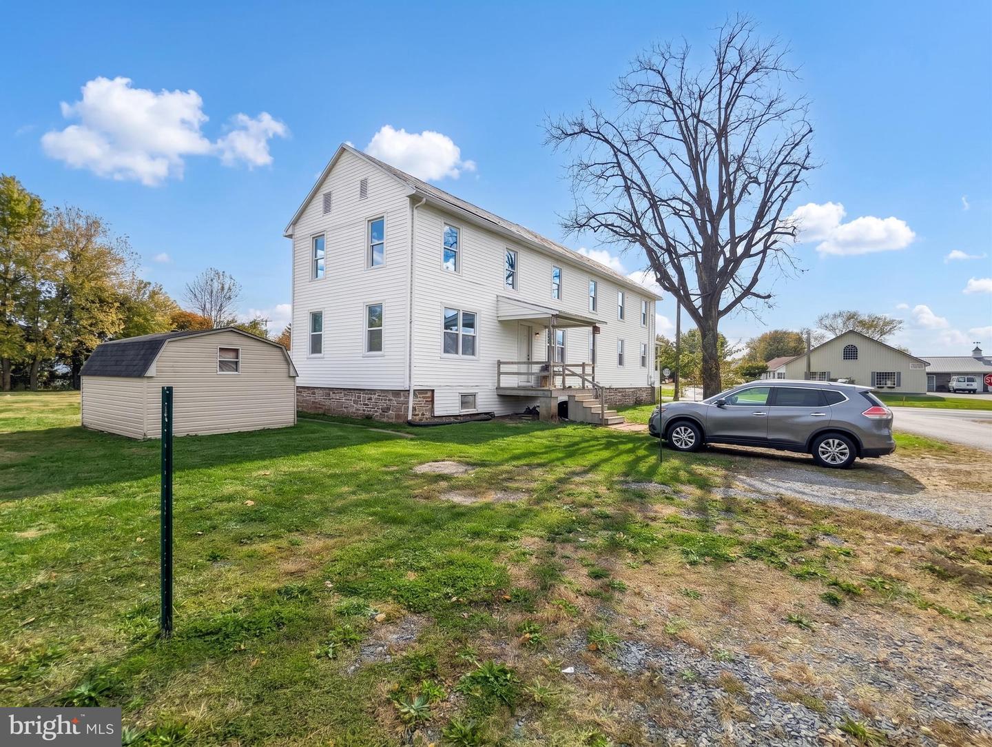 3754 Baltimore Property Photo 3