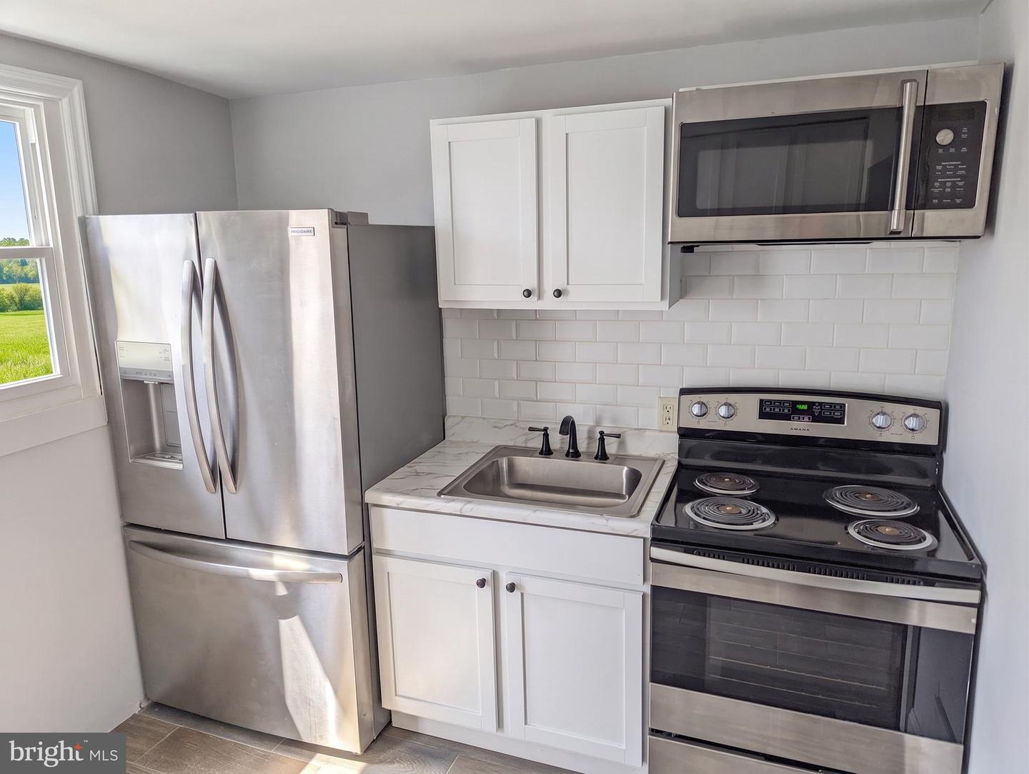 3754 Baltimore Property Photo 13