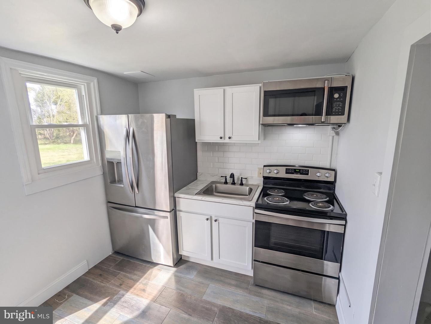 3754 Baltimore Property Photo 14