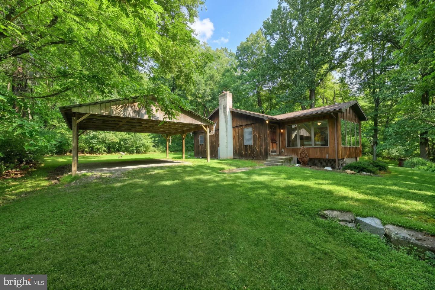 345 Moritz Rd Property Photo 1