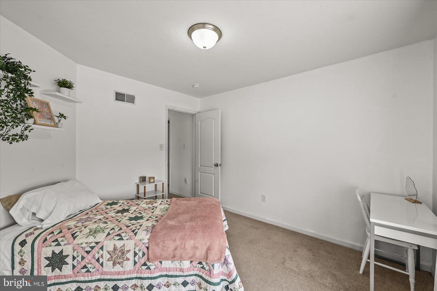 224 Friendly Dr Property Photo 29