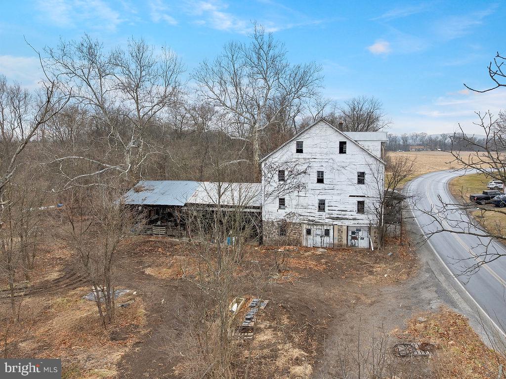 624 Center Mills Rd Property Photo 18