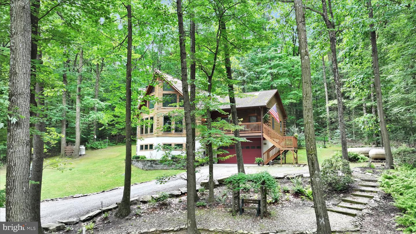 15 Ed Ave Property Photo 3