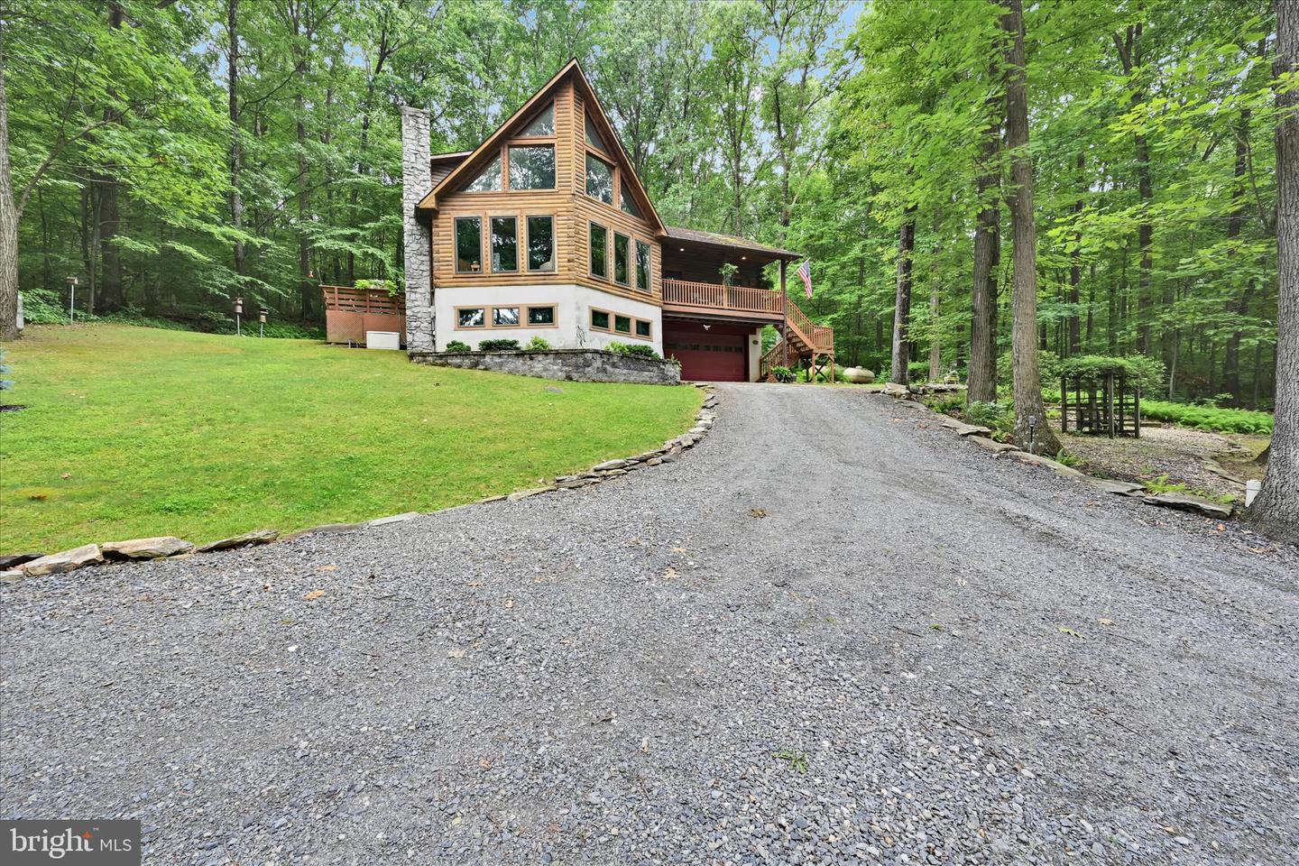 15 Ed Ave Property Photo 6