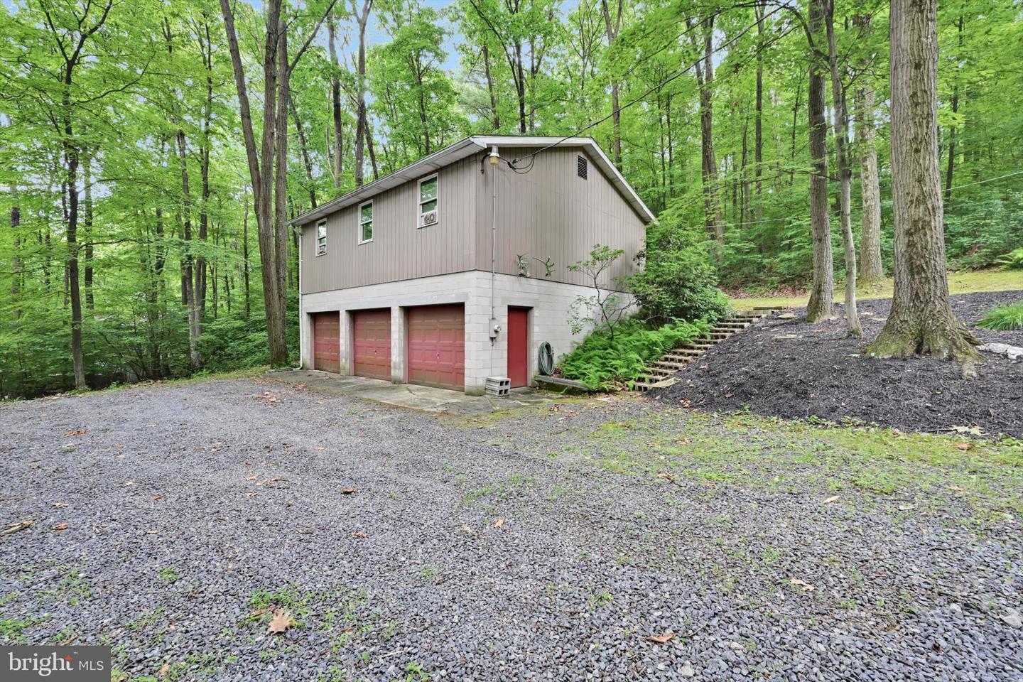 15 Ed Ave Property Photo 55