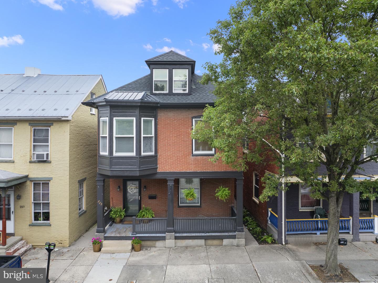 223 CHAMBERSBURG ST