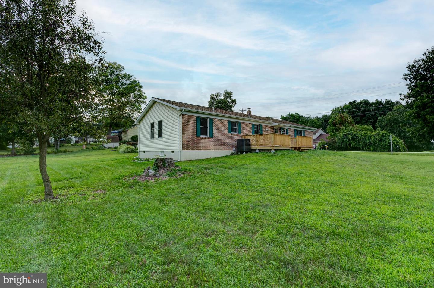 12 Longstreet Dr Property Photo 8