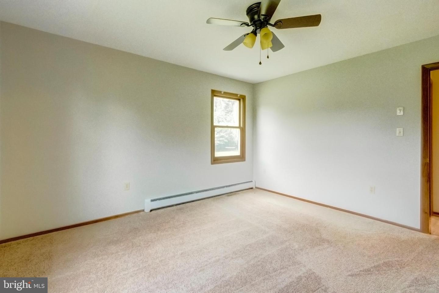 12 Longstreet Dr Property Photo 16