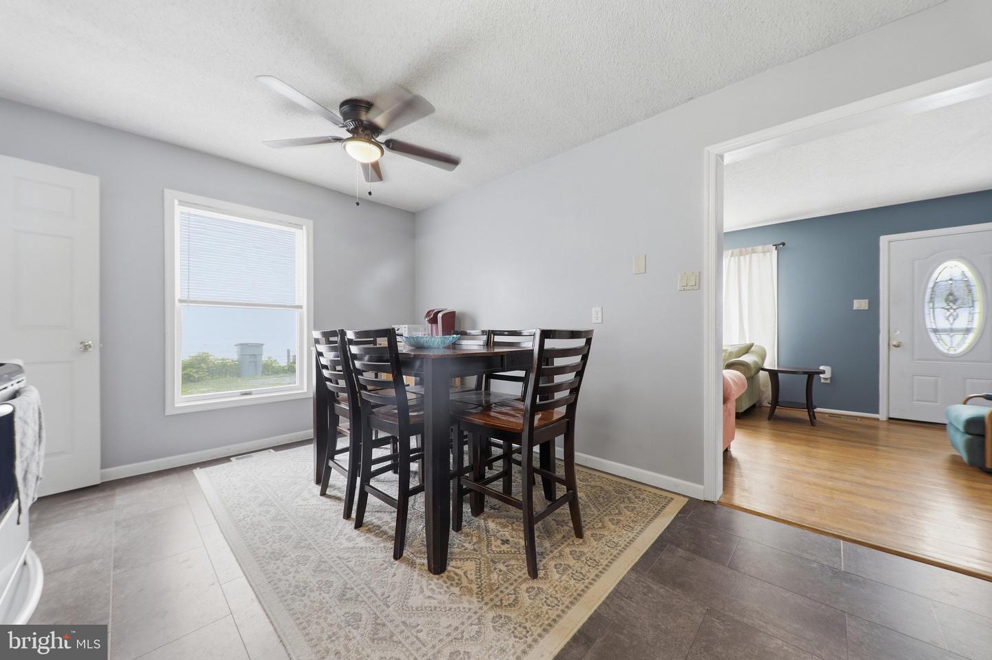 16 E Lakeview Dr Property Photo 8