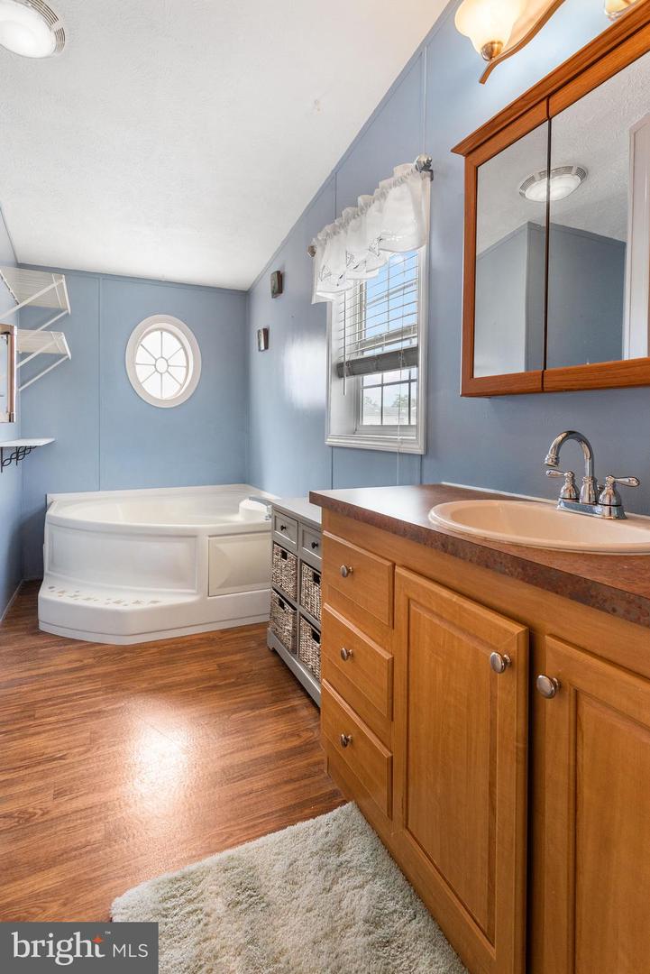 60 Broadwing Dr Property Photo 18