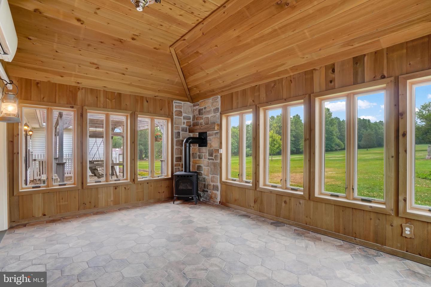 315 700 Rd Property Photo 18