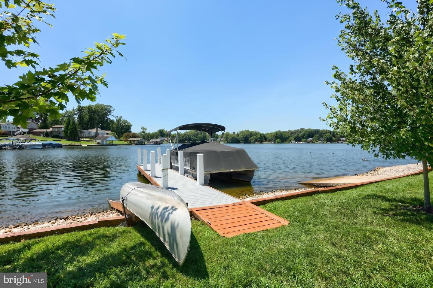 408 Lake Meade Dr Property Photo 15