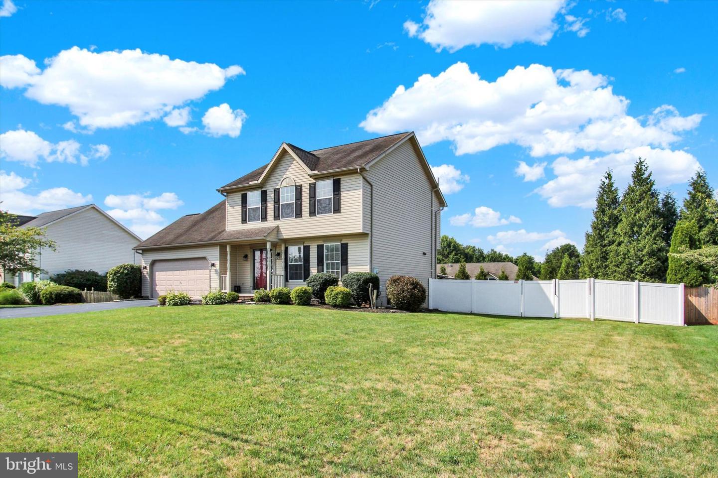 239 Race Horse Rd Property Photo 1
