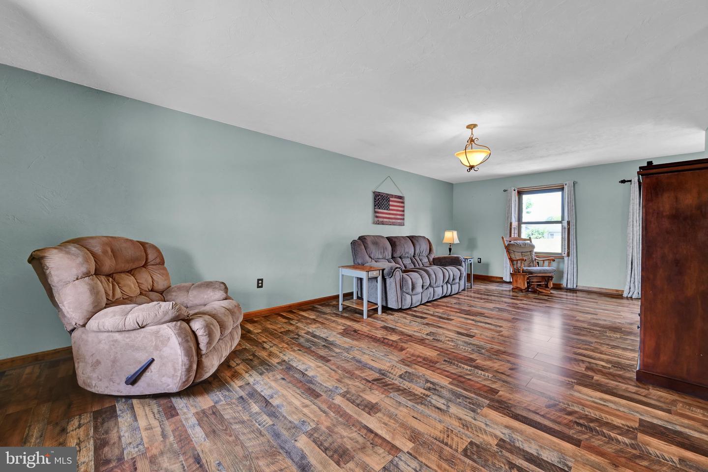 31 Seneca Dr Property Photo 6