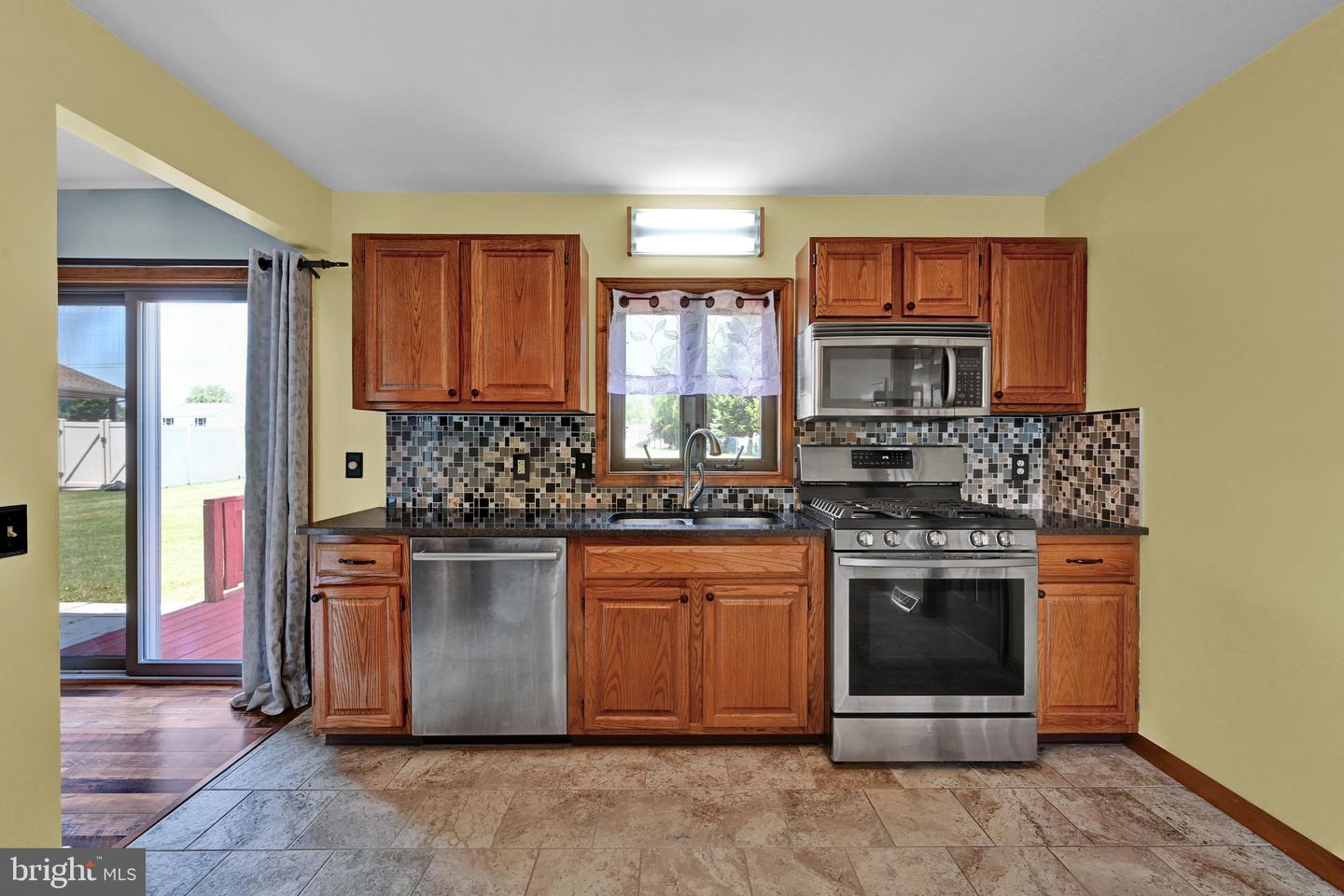 31 Seneca Dr Property Photo 12