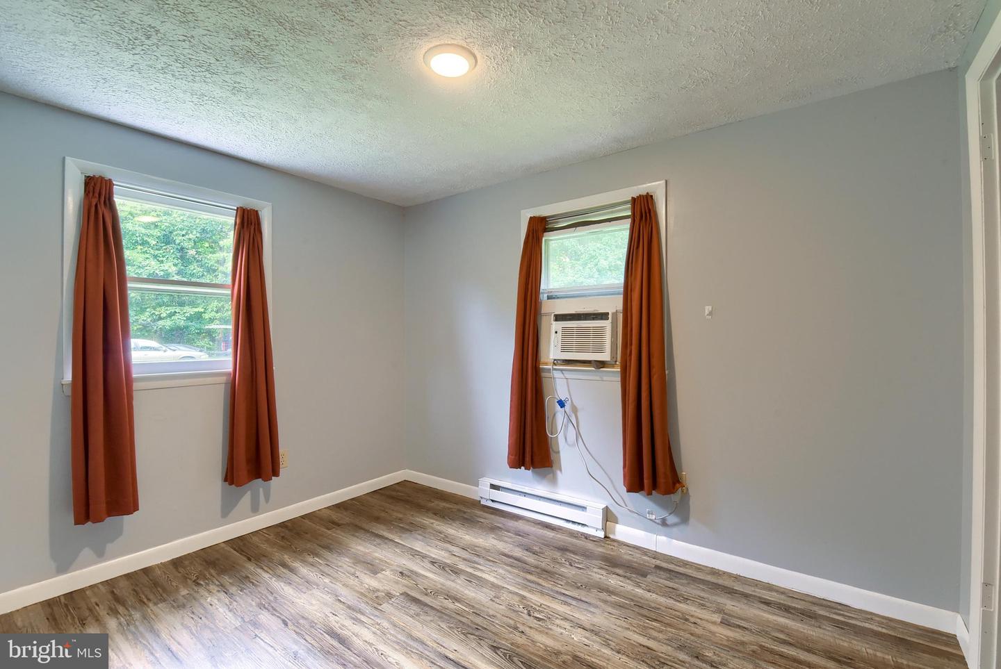 433 Plainview Rd Property Photo 14