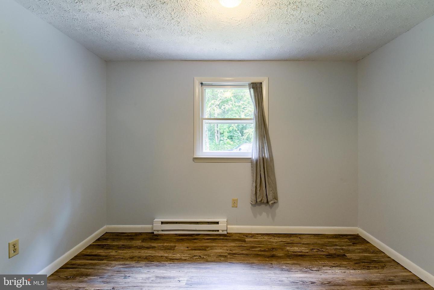 433 Plainview Rd Property Photo 16