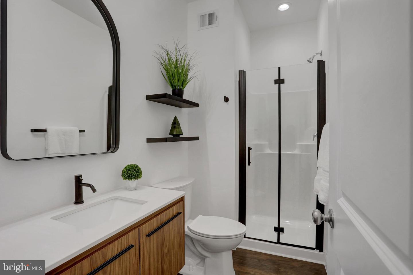 5 Lakeside Trl Property Photo 18
