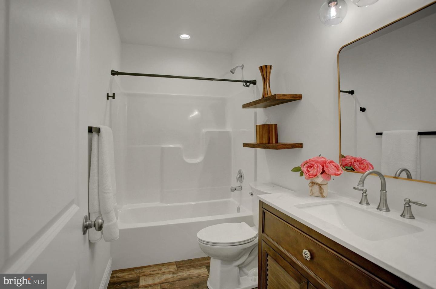 5 Lakeside Trl Property Photo 25