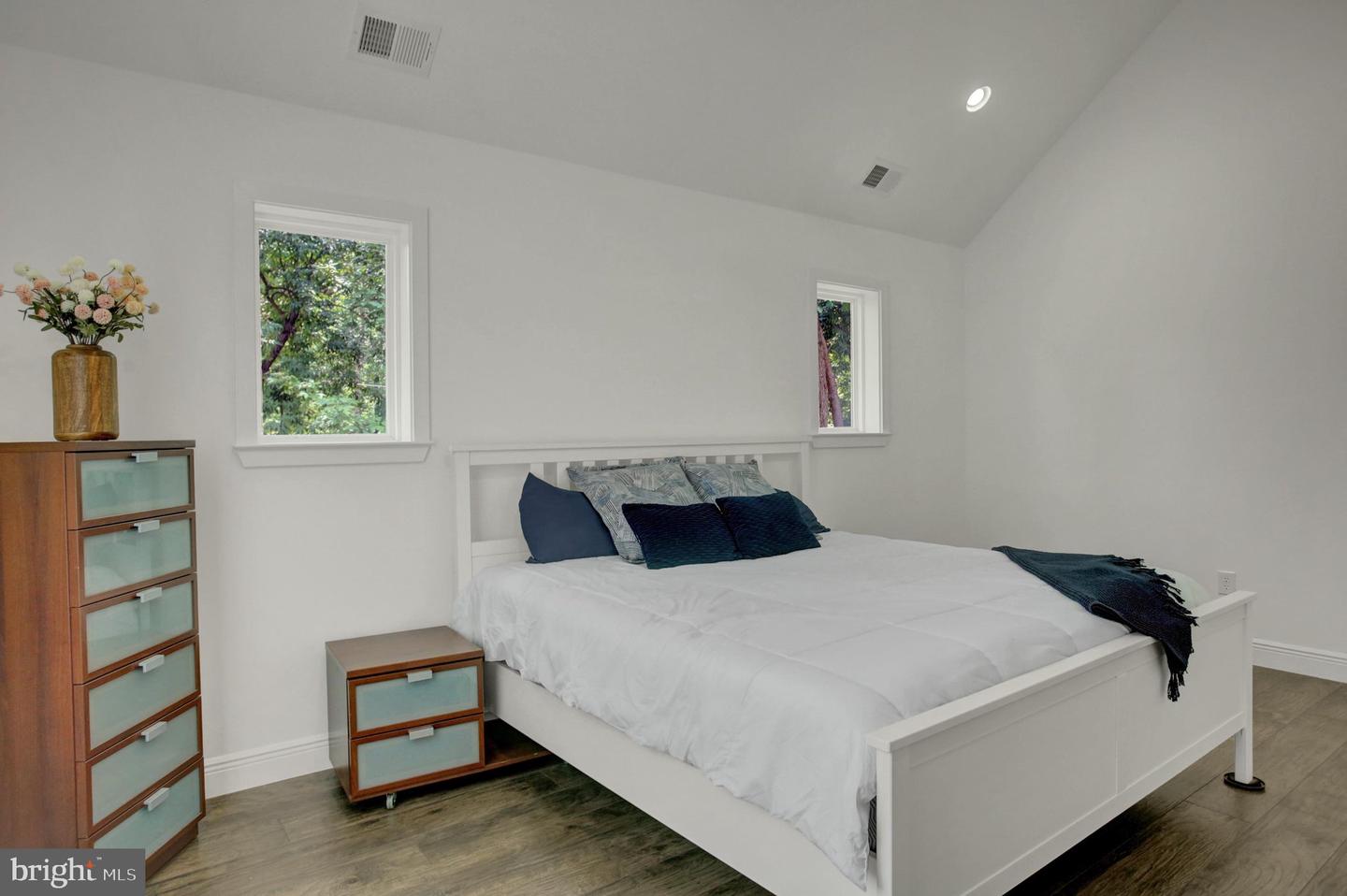 5 Lakeside Trl Property Photo 35