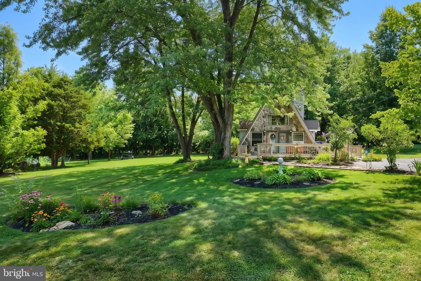 29 Curtis Dr Property Photo 2