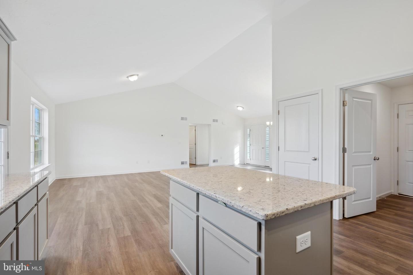 42 Lillich Dr #12 Property Photo 10