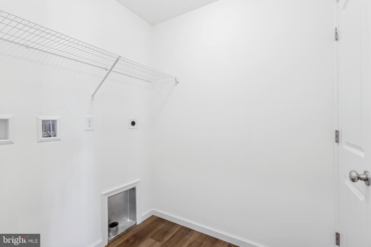 42 Lillich Dr #12 Property Photo 22