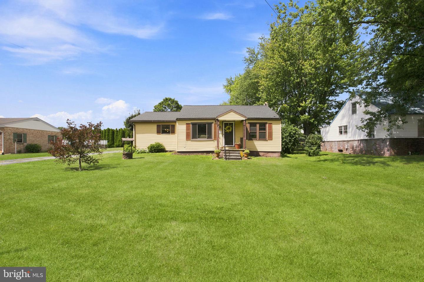 1360 Biglerville Rd Property Photo 2