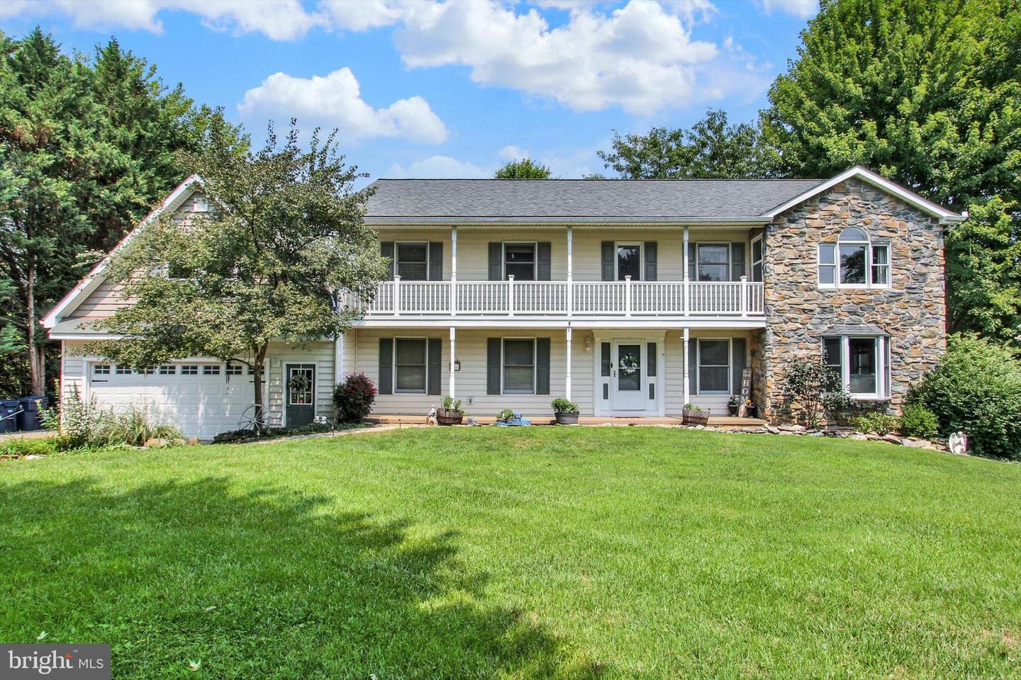 875 MOUNT CARMEL RD