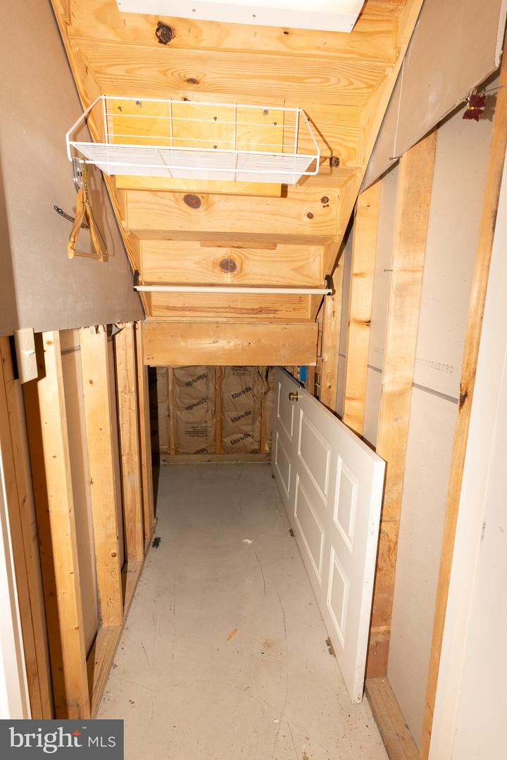 933 Boyle Rd Property Photo 37