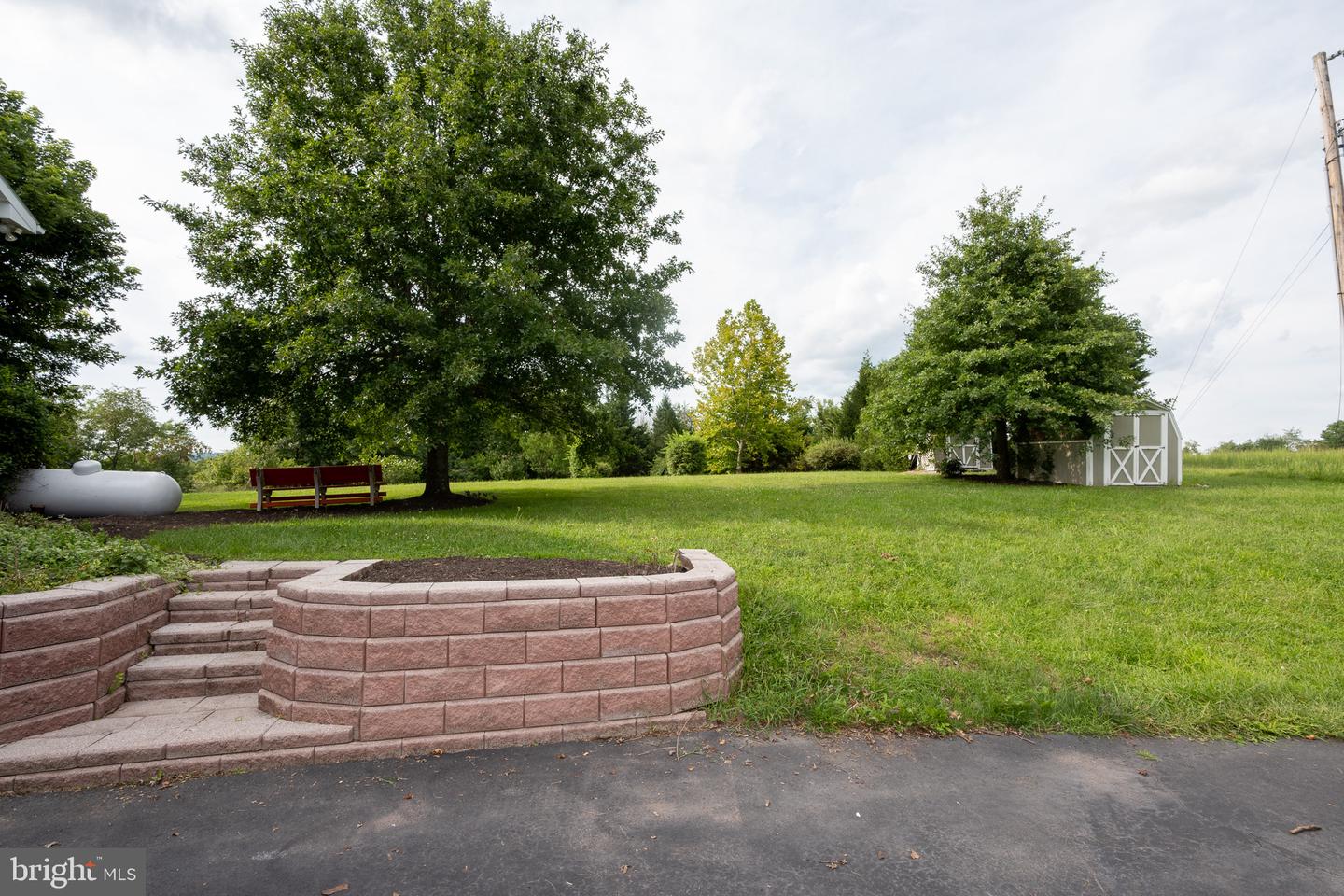 933 Boyle Rd Property Photo 41