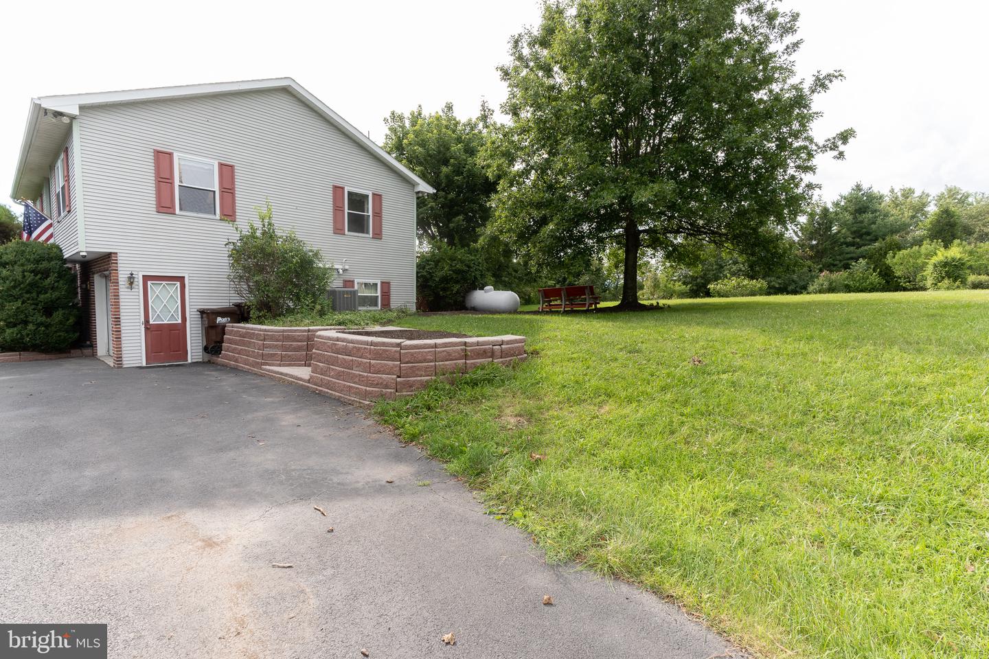 933 Boyle Rd Property Photo 49