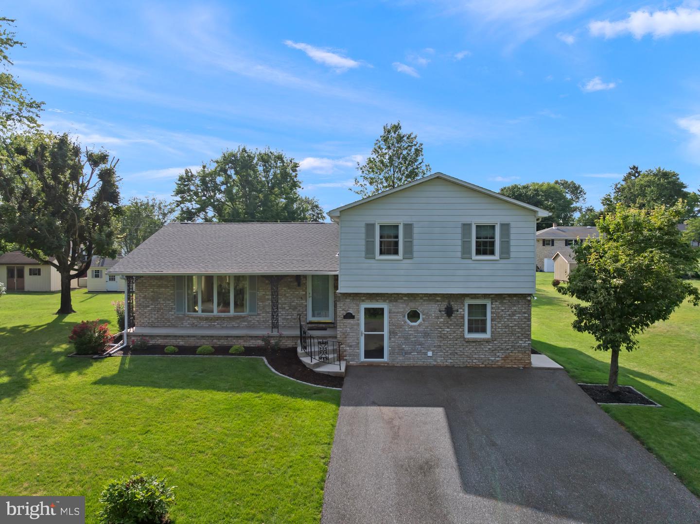 165 REDDING LN