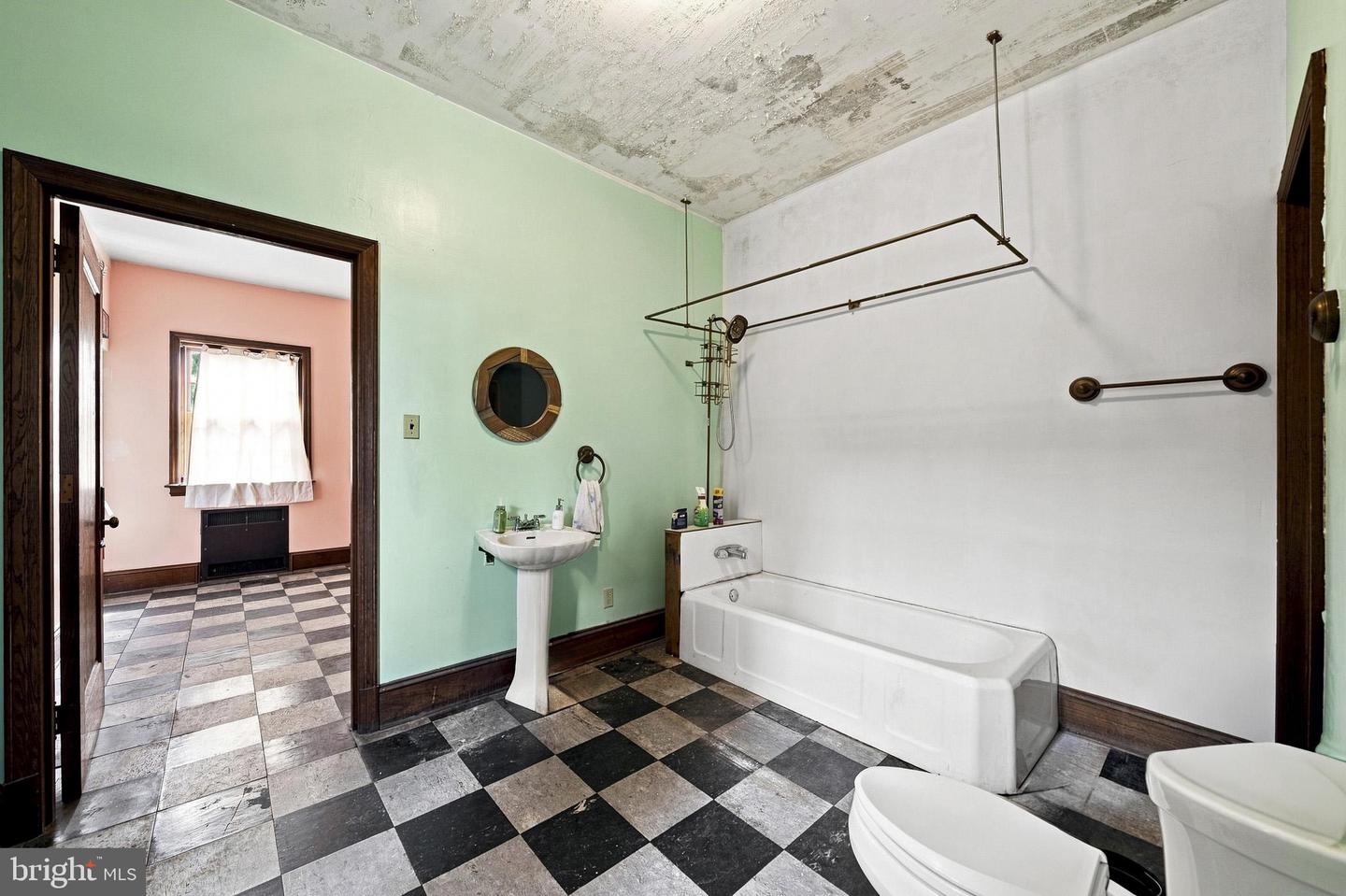 49 York St Property Photo 28