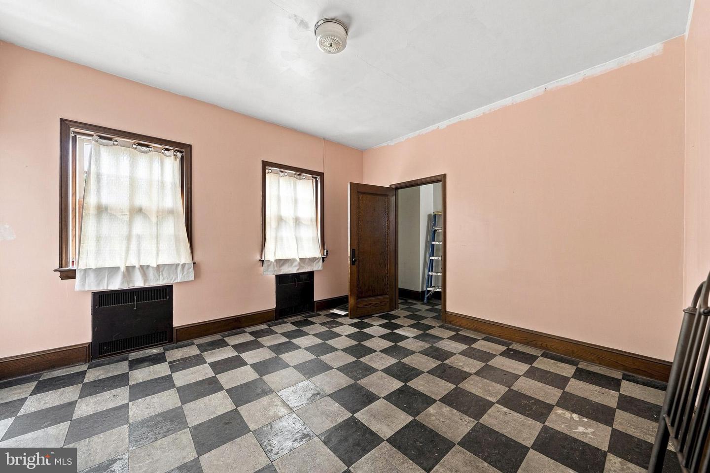49 York St Property Photo 29