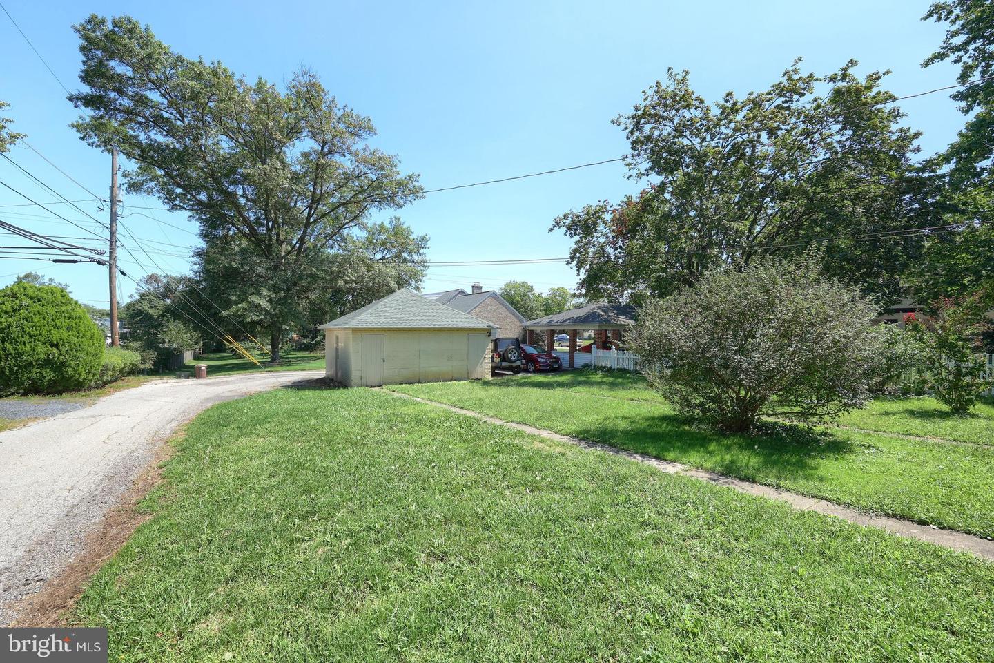 319 N Stratton Street Property Photo 5