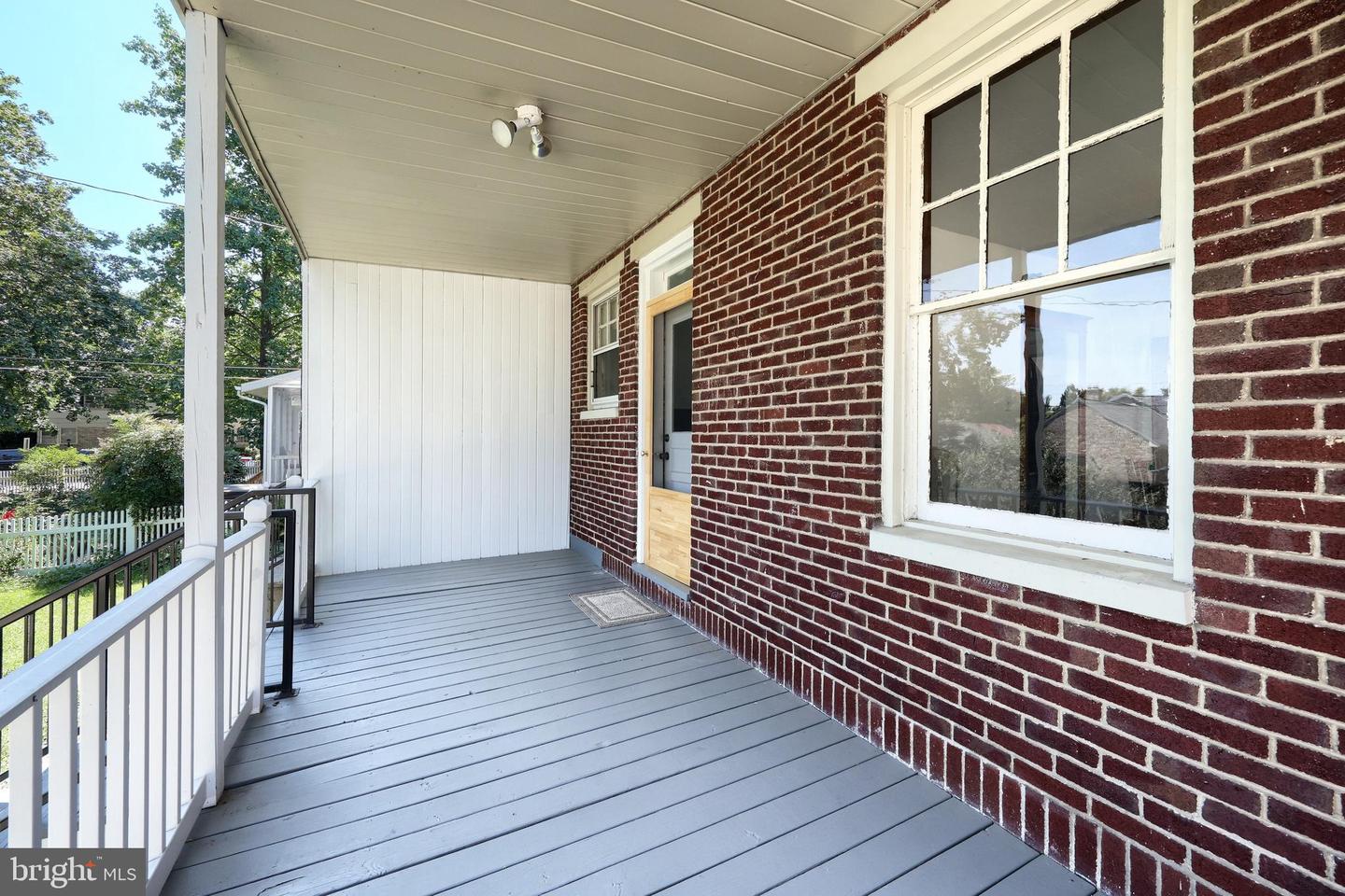 319 N Stratton Street Property Photo 9