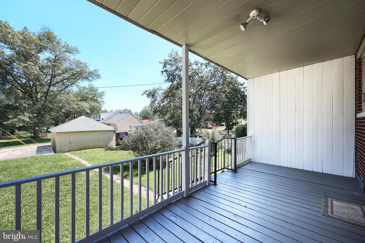 319 N Stratton Street Property Photo 10
