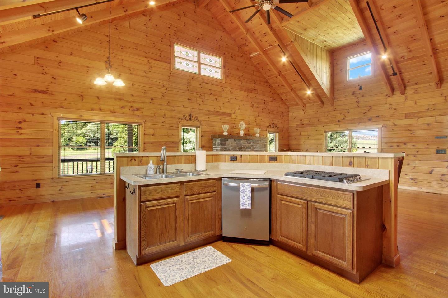 285 Orchard Ln Property Photo 14