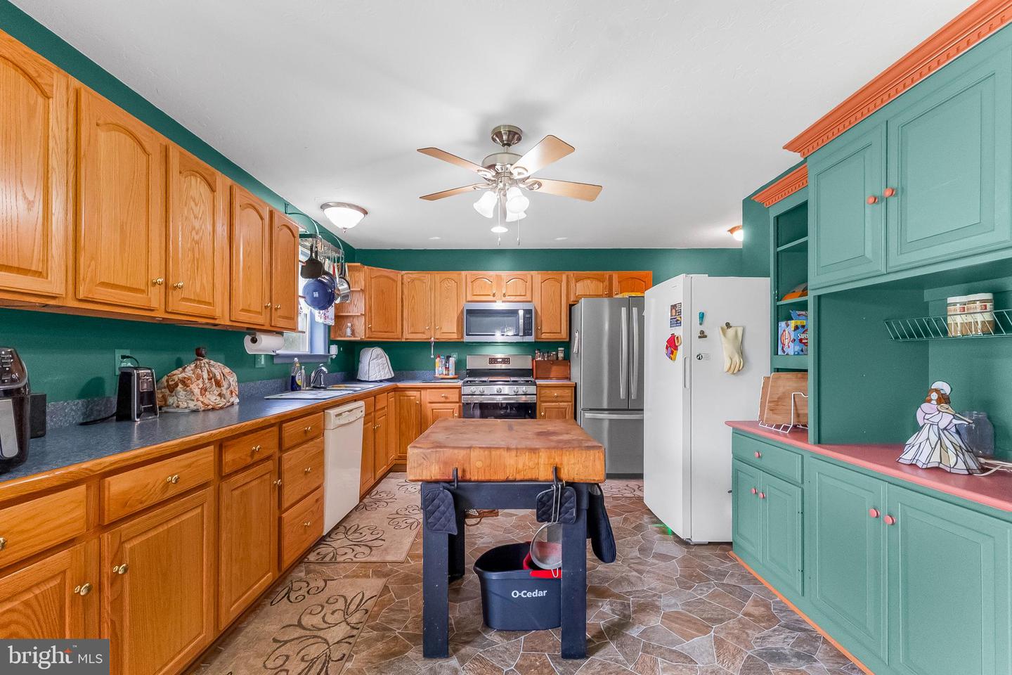 747 Mcglaughlin Rd Property Photo 10