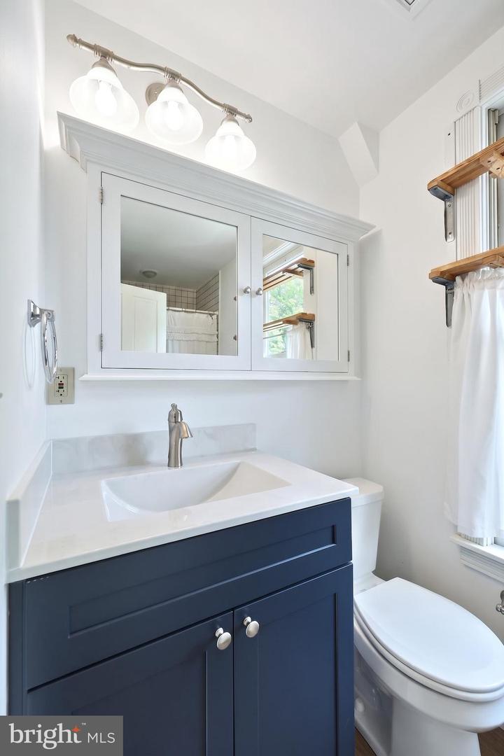 412 Carlisle St Property Photo 18