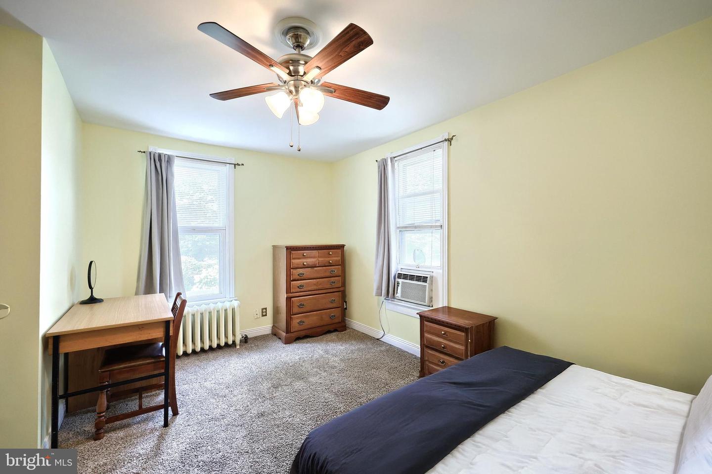 412 Carlisle St Property Photo 20