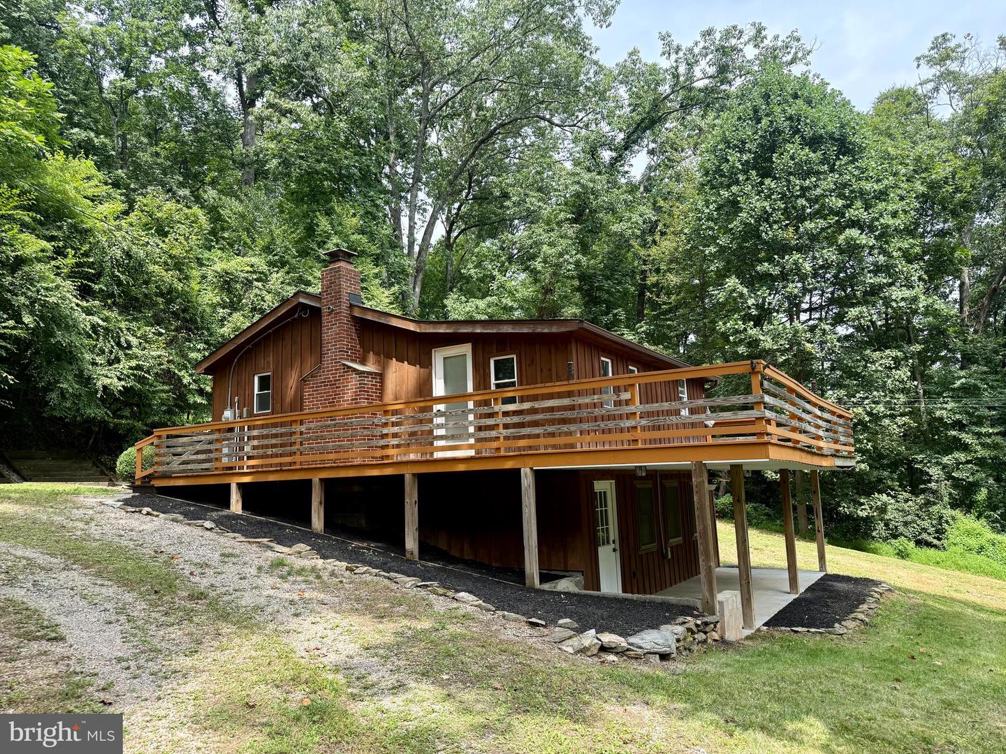 2 Dogwood Dr Property Photo 1